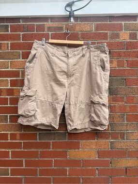 Urban Pipeline Cargo Shorts Men's Size 40 Tan Beige Utility Cotton Cargo Shorts